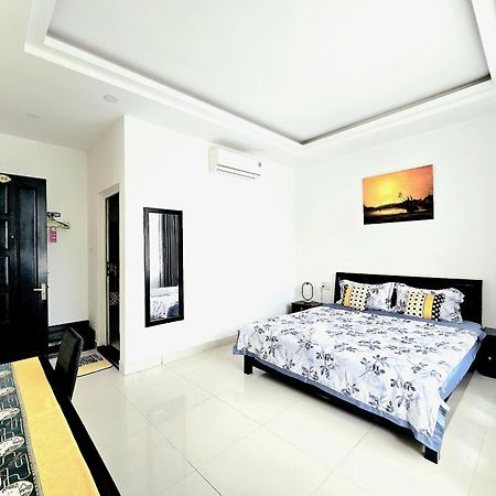 Flamingo Villa Homestay - Big Rooms With Balcony - Close To Hoi An Old Town 200M & Temple Bridge - Large Outside Pool For Sun Bathing Eksteriør billede